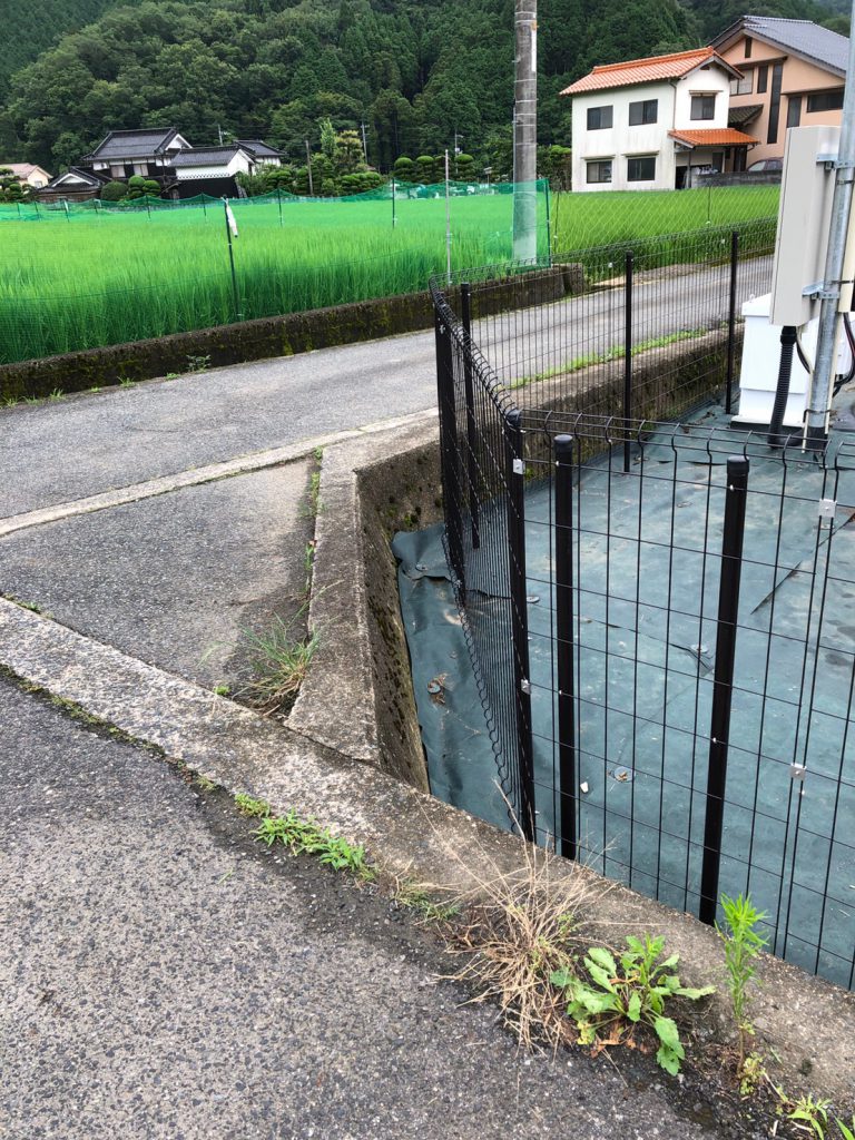 岡山県で太陽光フェンスの施工の画像