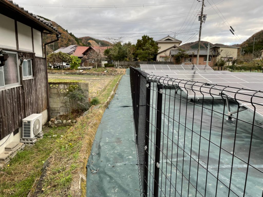 兵庫県で太陽光フェンスの施工の施工画像