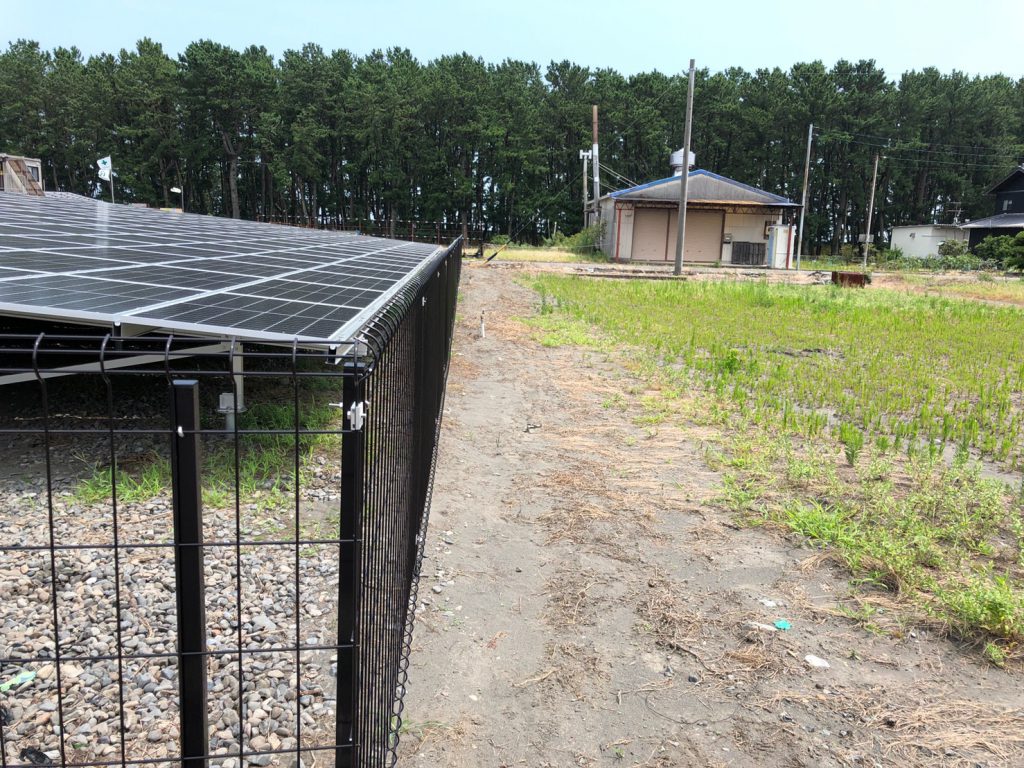 静岡県で太陽光フェンスの施工の画像